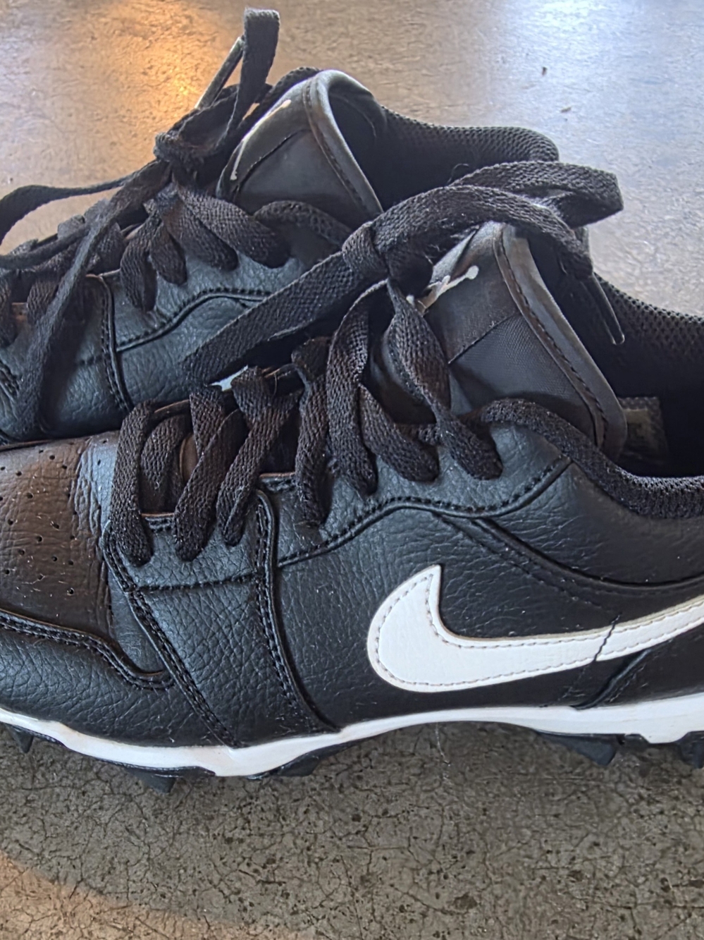 Nike Kids Black and White Low-Top Sneakers